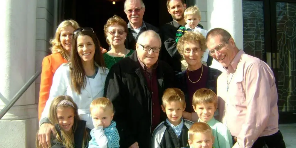 Паломничество в историю: Семья прослеживает пути предков в Церкви