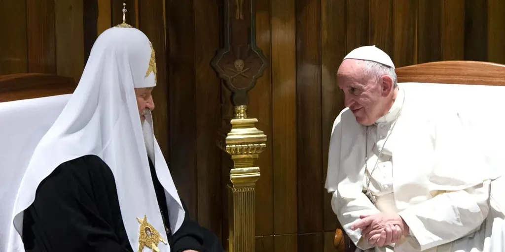 Католики и русские православные лидеры встретятся на 2-й годовщине исторических объятий Франциска-Кирилла