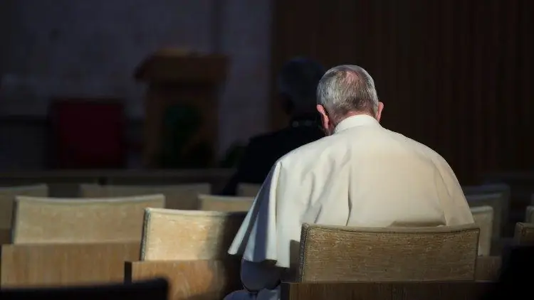 Папа пишет документ о святости, говорит лидер его консультативной группы