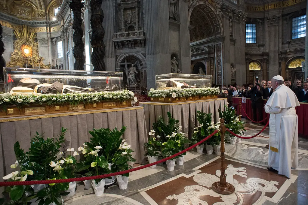 Падре Пио и папы