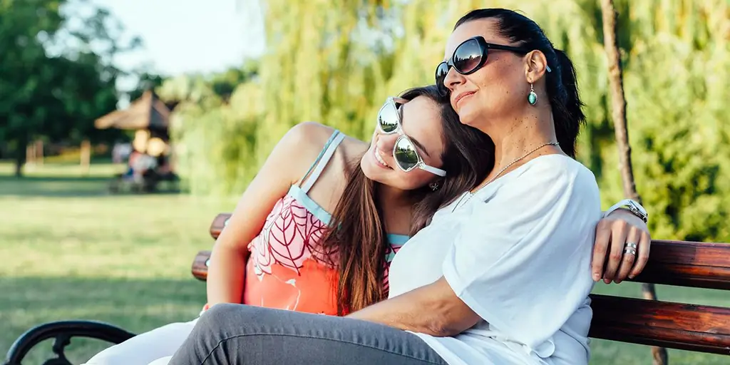 Почему's невозможно быть и родителем, и другом своим детям