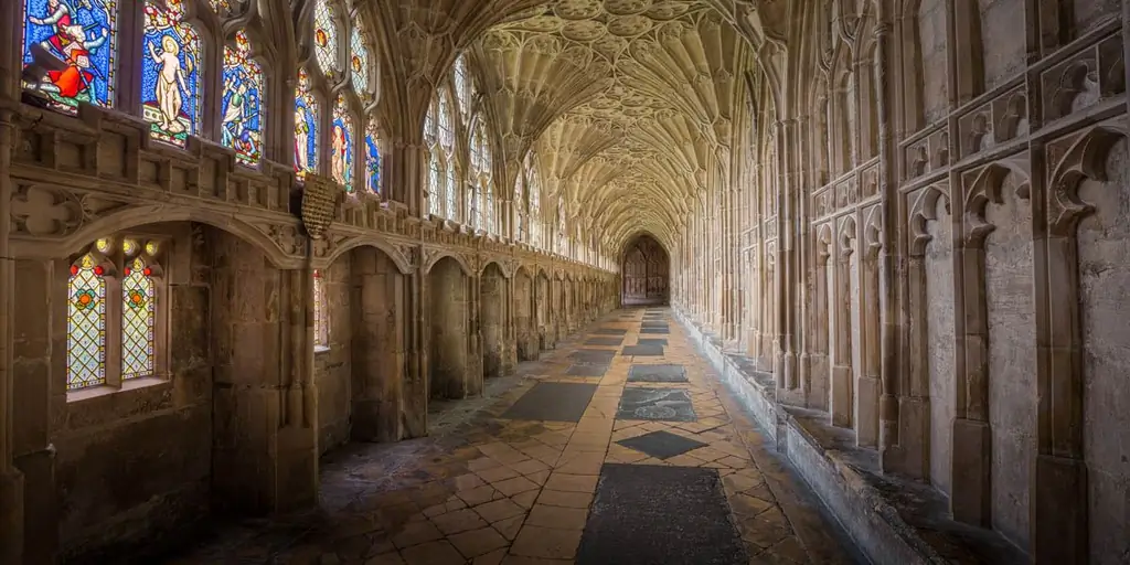 Поддержание искусства каменной кладки и соборов Англии's