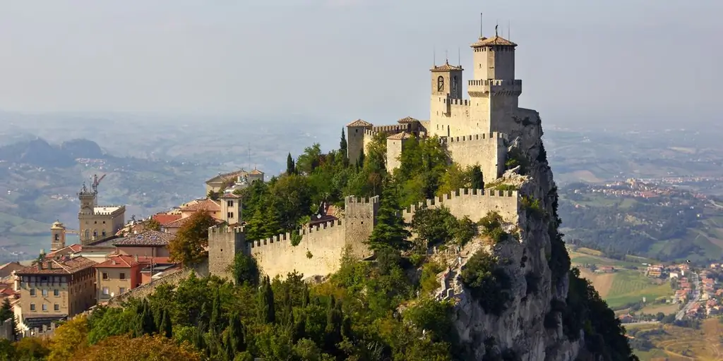 Эта республика была основана святым 1700 лет назад