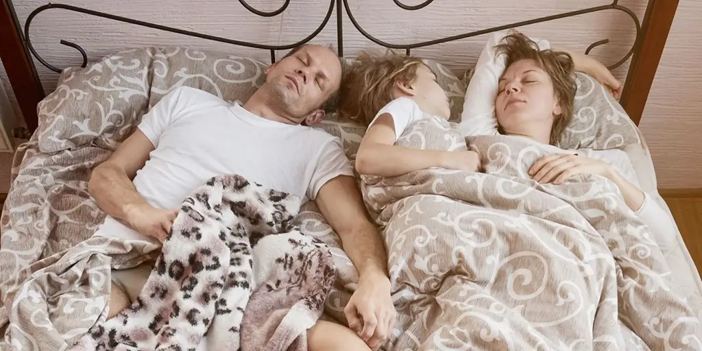 Полная ночь'сон: A parent's несбыточная мечта