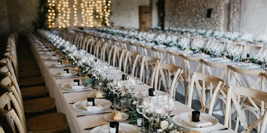 Моя дочь'свадебные планы выходят из-под контроля. Что я могу сделать?