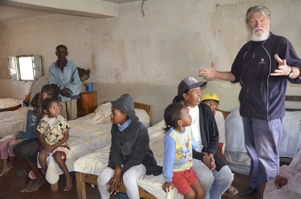 ОТЕЦ ОПЕКА, БЕДНЫЙ