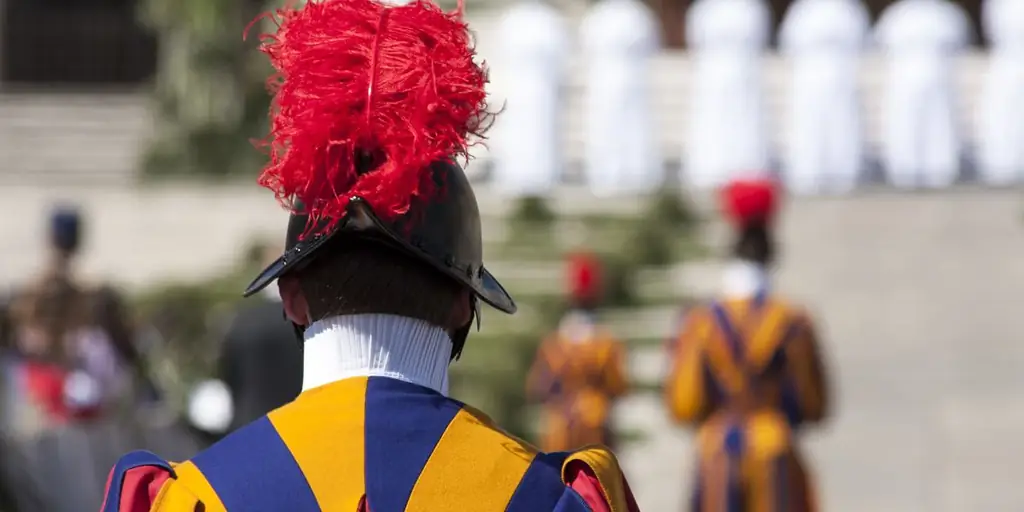 Каково жить в Ватикане: жена швейцарского гвардейца рассказывает нам