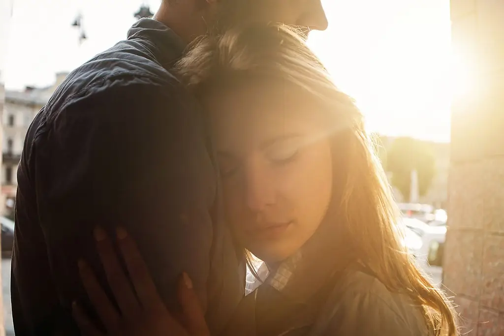 web-прощение-пара-shutterstock_277561844-shutterstock-zhuk-roman-ai