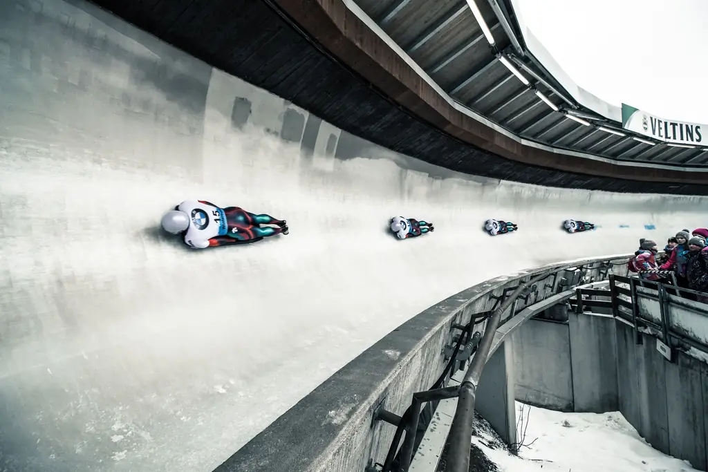 СКЕЛЕТ САНИ