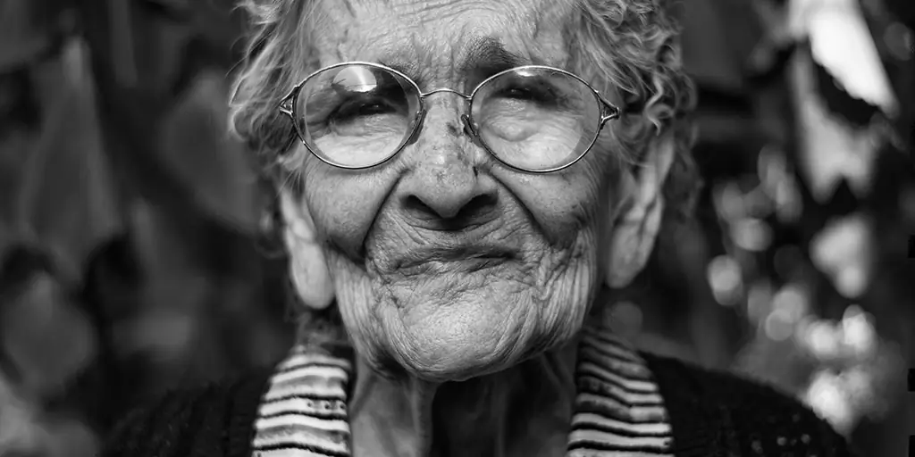 СТАРЕЙШИНА