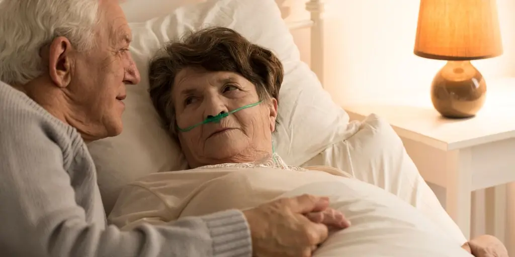 Мой любимый человек умирает, но не готов к хоспису