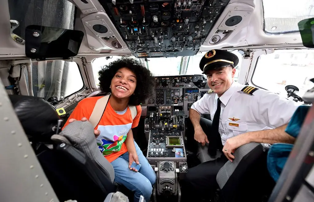 КРЫЛЬЯ ДЛЯ АУТИЗМА, ВОЗДУШНЫХ ПУТЕШЕСТВИЙ, ИНВАЛИДНОСТИ