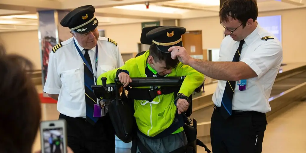 Новая программа помогает людям с инвалидностью тренироваться в аэропортах