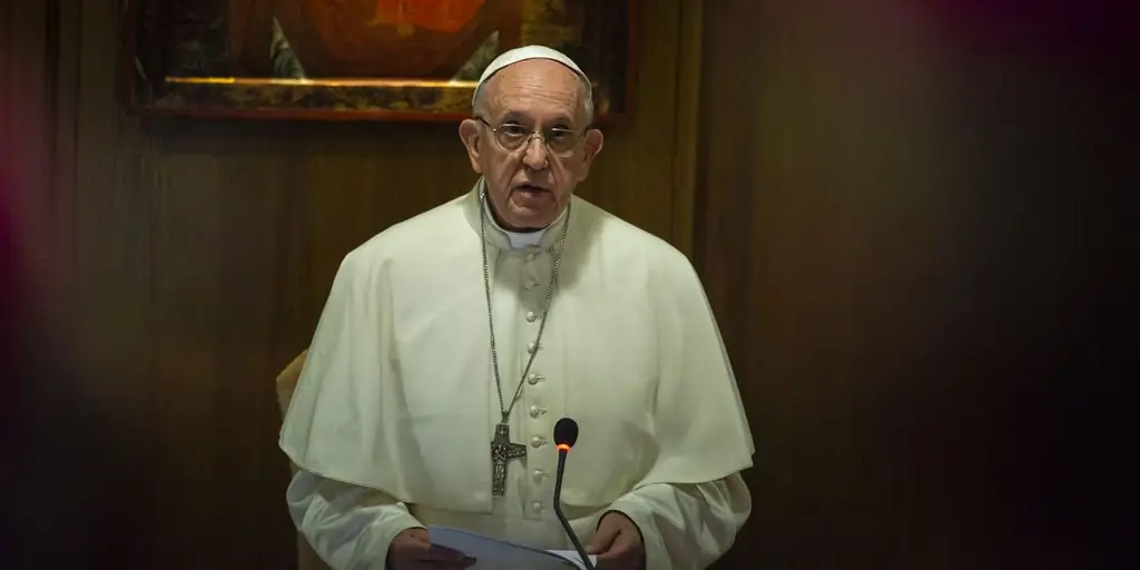 Папа чуть не плачет, открывая синод, приветствуя первых в истории китайских епископов, допущенных к участию