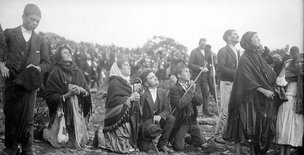 Эти явления были официально одобрены Святым Престолом как «достойные веры»