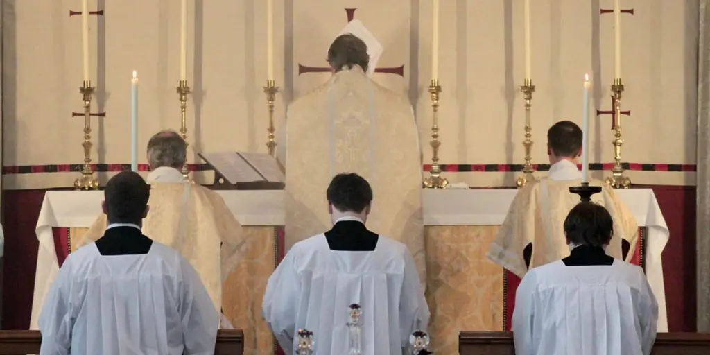 Познакомьтесь с 5 мирянами, упомянутыми во время евхаристической молитвы на мессе