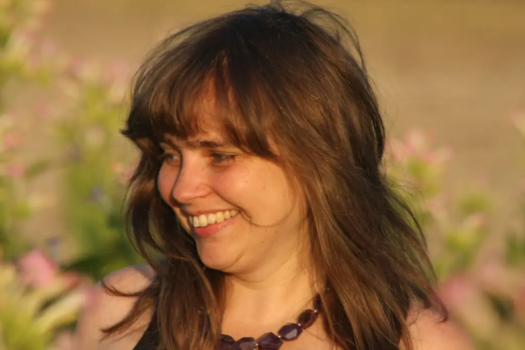АГНЕШКА ПИСУЛА АГНЕШКА ПИСУЛА