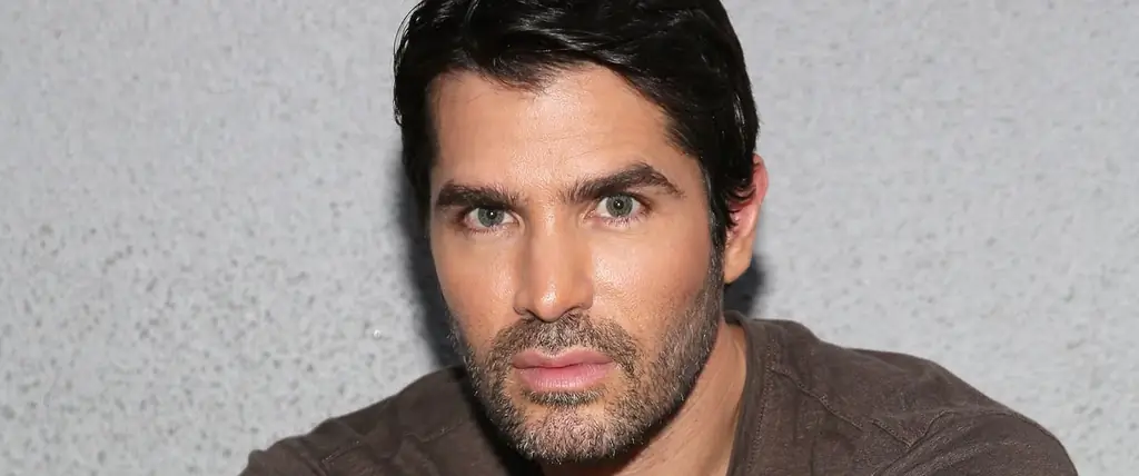 Эдуардо Верастеги возвращается в мир музыки с песней, посвященной Папе Франциску