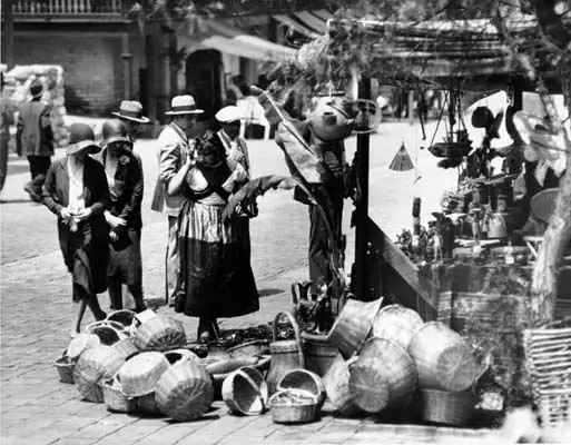 УЛИЦА ОЛЬВЕРА; ЛОС-АНДЖЕЛЕС