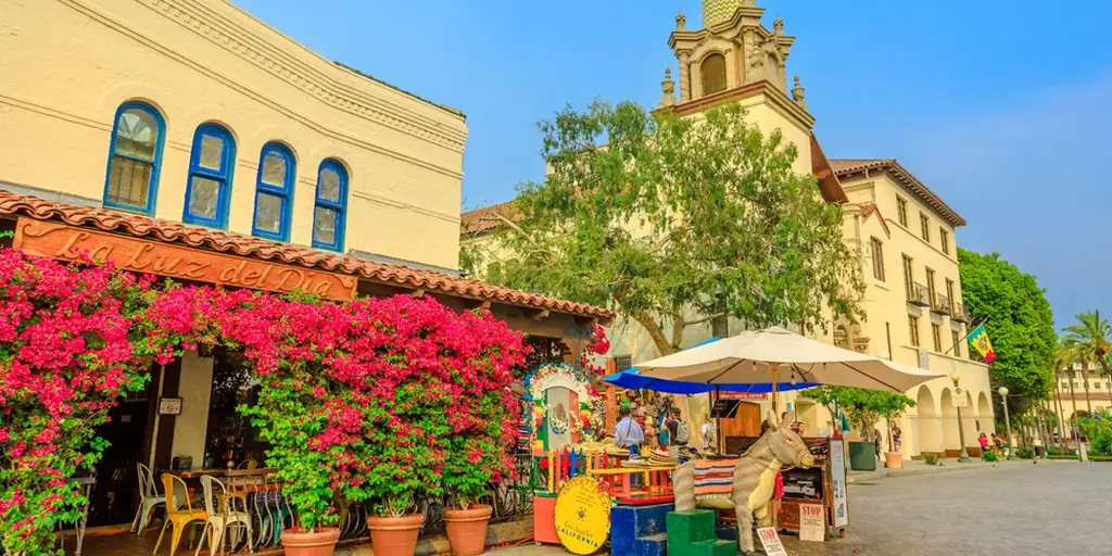 Поездка на улицу Олвера: сердце Лос-Анджелеса' Мексиканское наследие