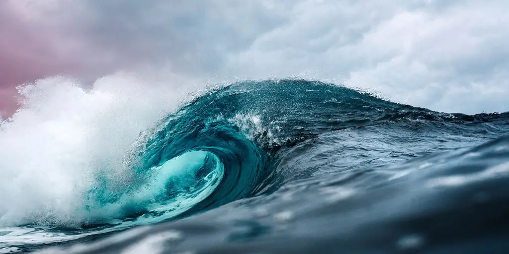 Бытие содержит первое библейское упоминание о Святом Духе