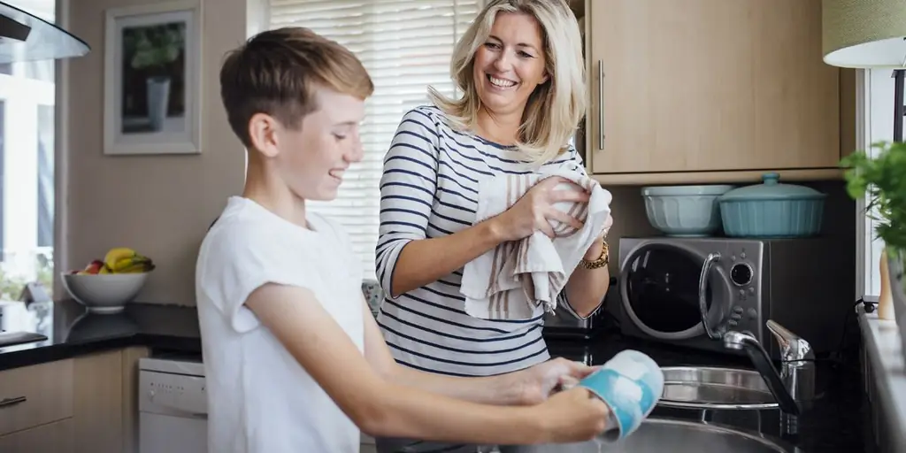 Почему вы всегда должны говорить «да», когда ваши дети просят о помощи