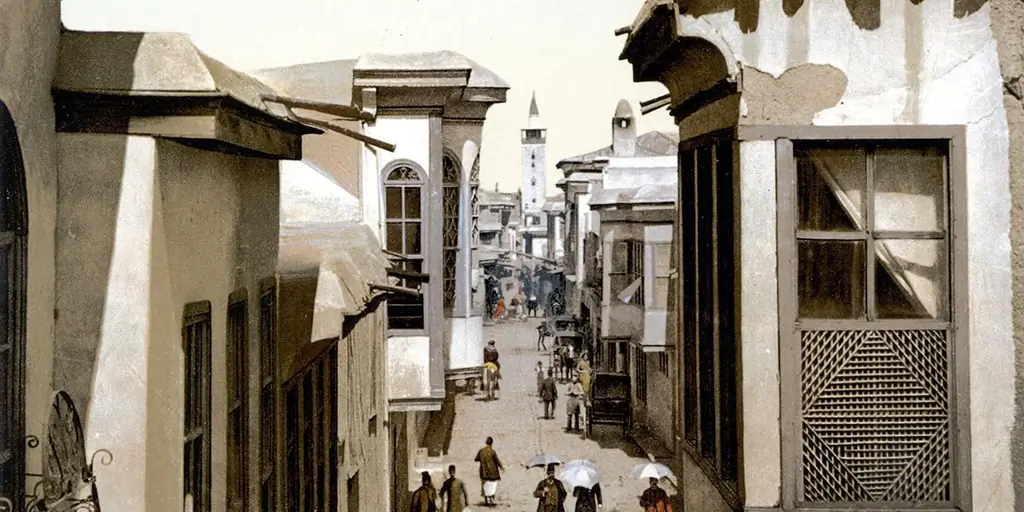 На этой фотографии начала 20-го века изображена Прямая улица, упомянутая в Библии