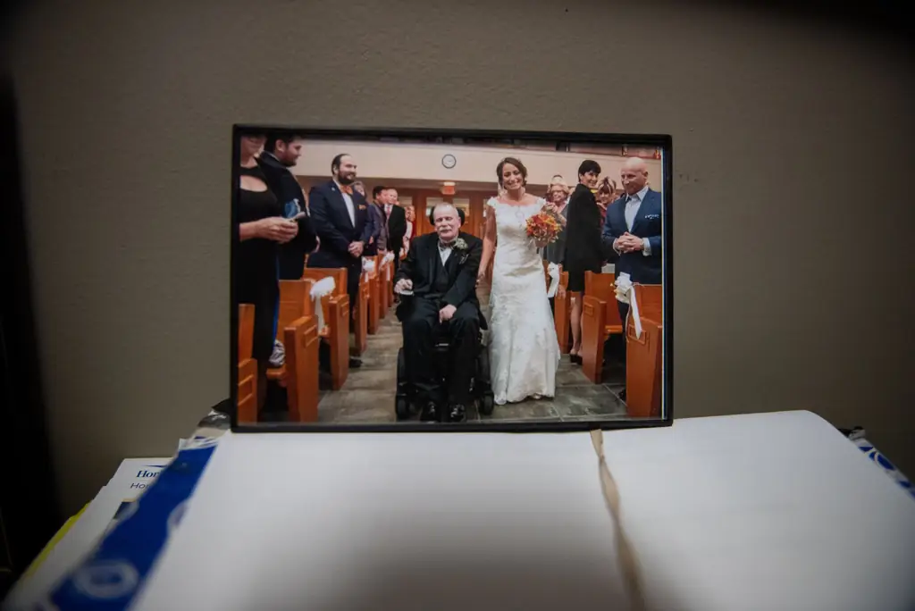 ТОНИ ЛОМБАРДО, ЭНТОНИ, РАССЕЯННЫЙ СКЛЕРОЗ, САМОУБИЙСТВО