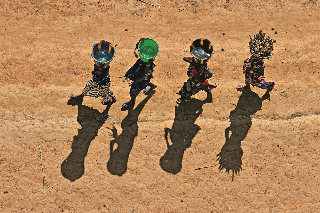 Эколог и режиссер Ян Артюс-Бертран объединяет усилия с Папой Франциском: только «духовное» решение спасет нашу планету