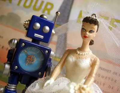 Серьезный аргумент: право выйти замуж за робота