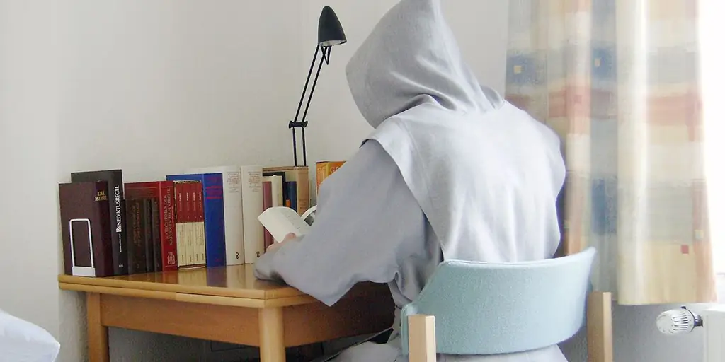 Для интересующихся монашеской жизнью траппистский монастырь предлагает программу "Монах на месяц"