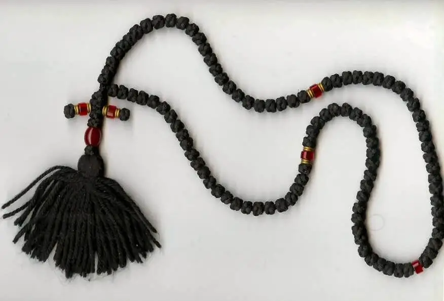 Вы когда-нибудь слышали о православных четках, называемых «комбоскини» или «четками»?