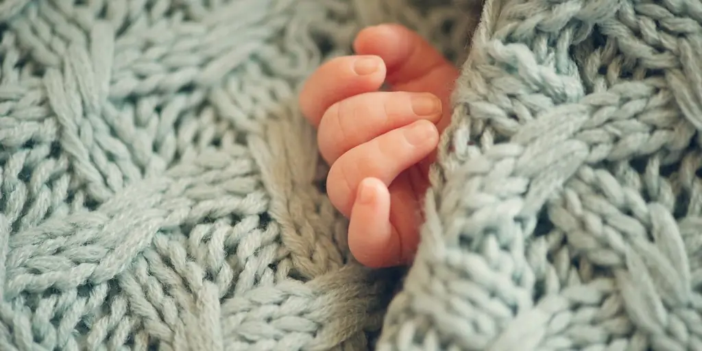 Одеяло в память о нерожденных детях: совместный проект, к которому можно присоединиться