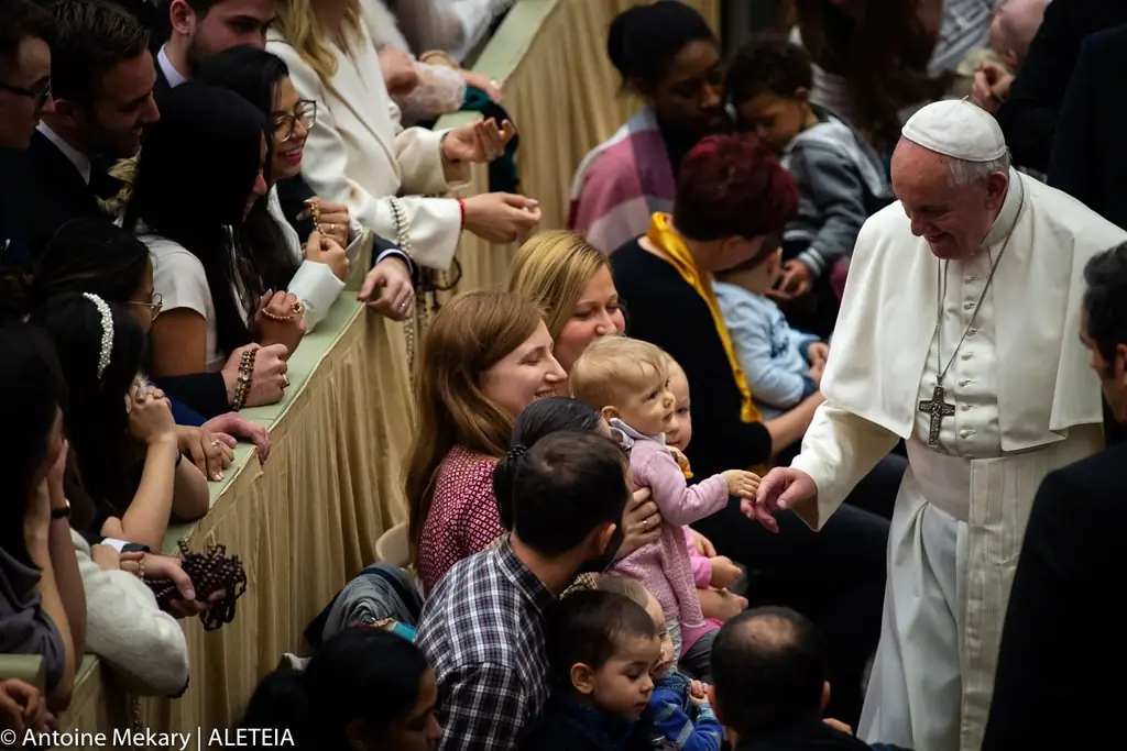 АУДИТОРИЯ ПАПА