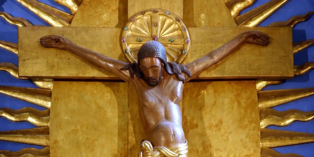 Самая старая сохранившаяся монументальная скульптура Распятия находится в Кёльне