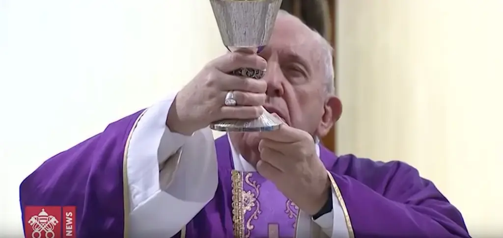 Папа предлагает прямую трансляцию мессы для жертв коронавируса и медицинских работников