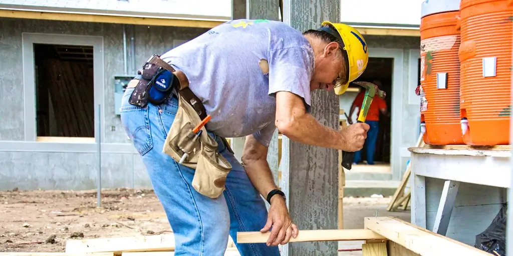 Работа делает нас похожими на Бога, говорит Папа