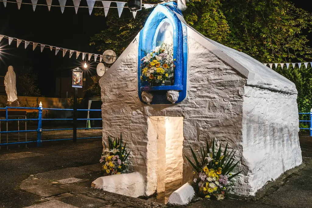 ЛЕДИВЕЛЛ, ЧУДО