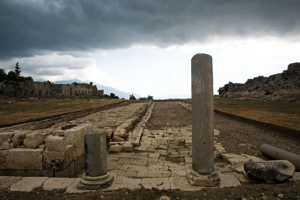 веб-демре-сити-майра-001tom-kelly-cc