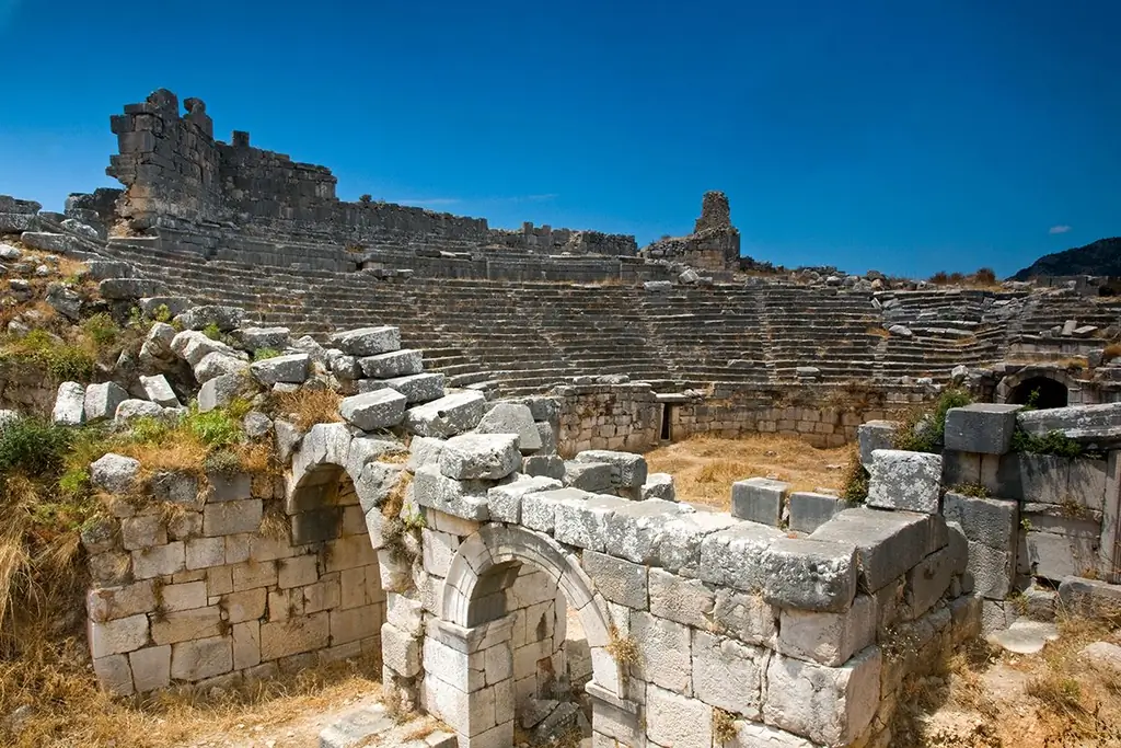 веб-демре-сити-майра-002tom-kelly-cc