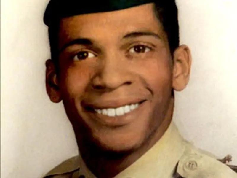 МЕЛВИН МОРРИС