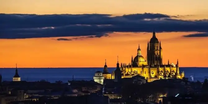 Чем отличается церковь от собора?