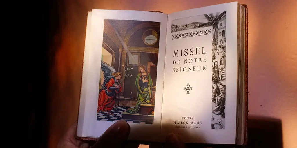 Все еще смотрите мессу онлайн? Вот тебе миссал'