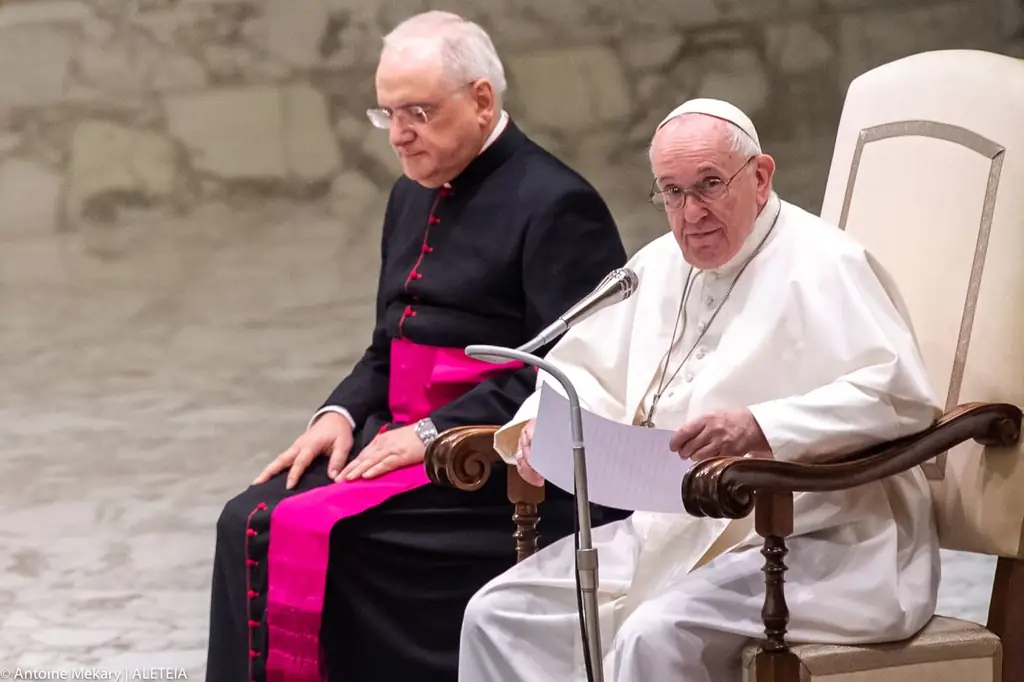 WEB2-AMAUD141020-ПАПА-ФРАНЦИС-АУДИЕНЦИЯ-ПАВЕЛ-VI-ХОЛЛ-ОКТ-14-20-AM_4243