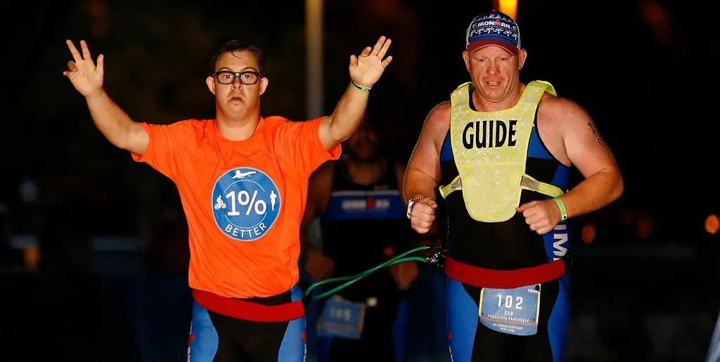 Житель Флориды стал первым человеком с синдромом Дауна, завершившим триатлон Ironman