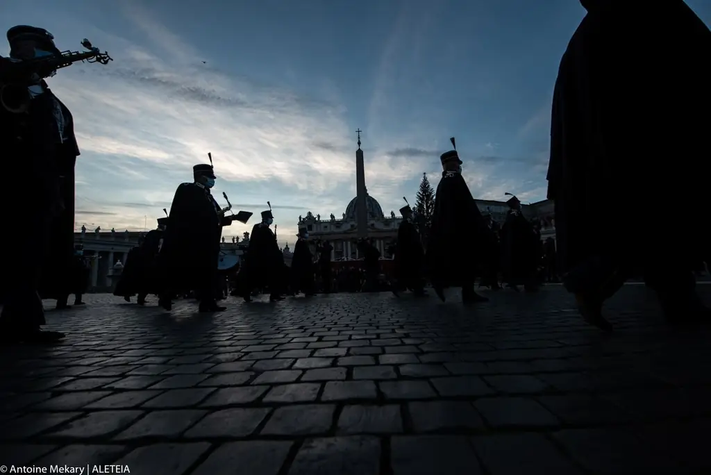 WEB2-AM121120-Антуан-MEkary-ALETEIA-AM_3238