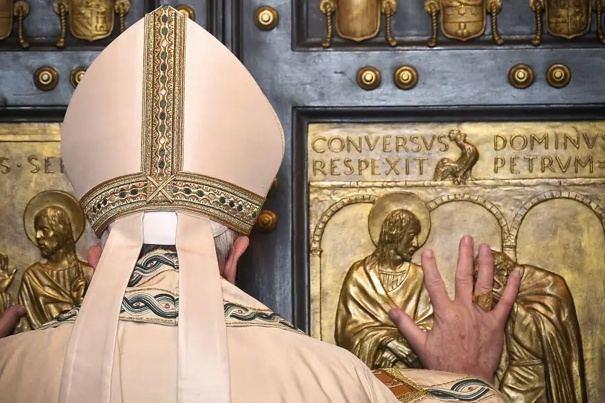 Папа обращается к тем, кто «влюблен в красоту»