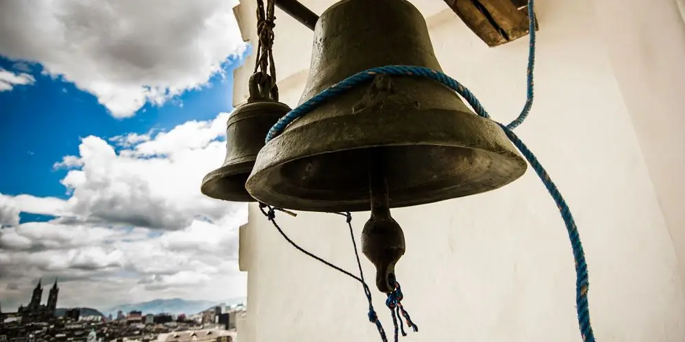 "Гудки отделения интенсивной терапии для меня как колокола собора"