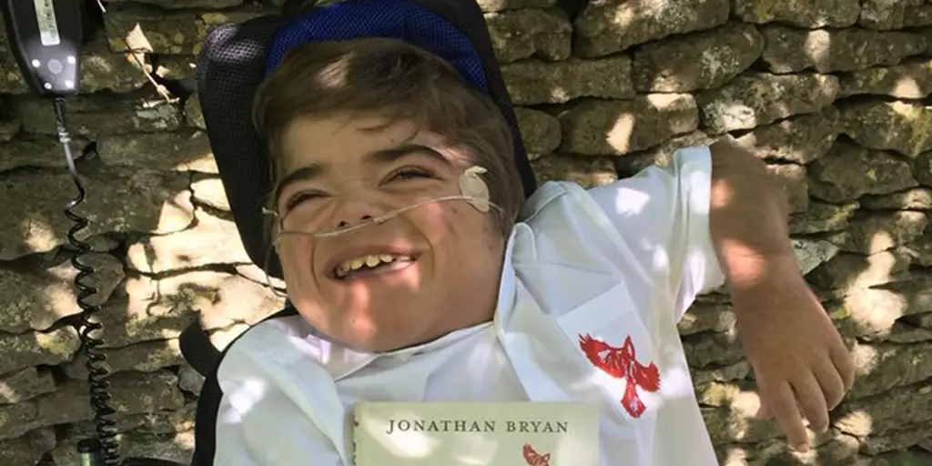 15-летний подросток пишет вдохновляющее письмо уставшим от пандемии молодым людям