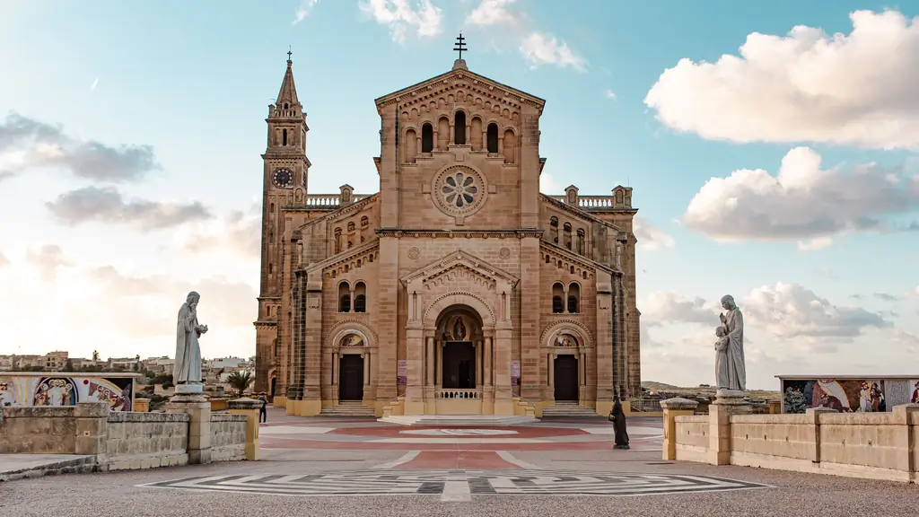 Молитва за Украину от Богоматери Та’Пину